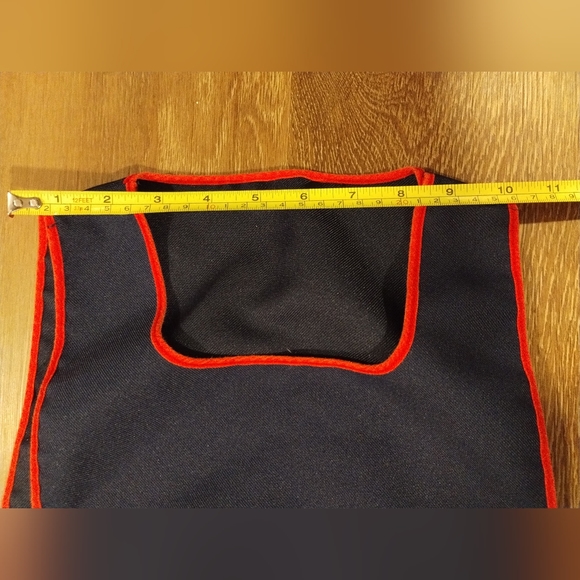 Apron - Picture 3 of 7